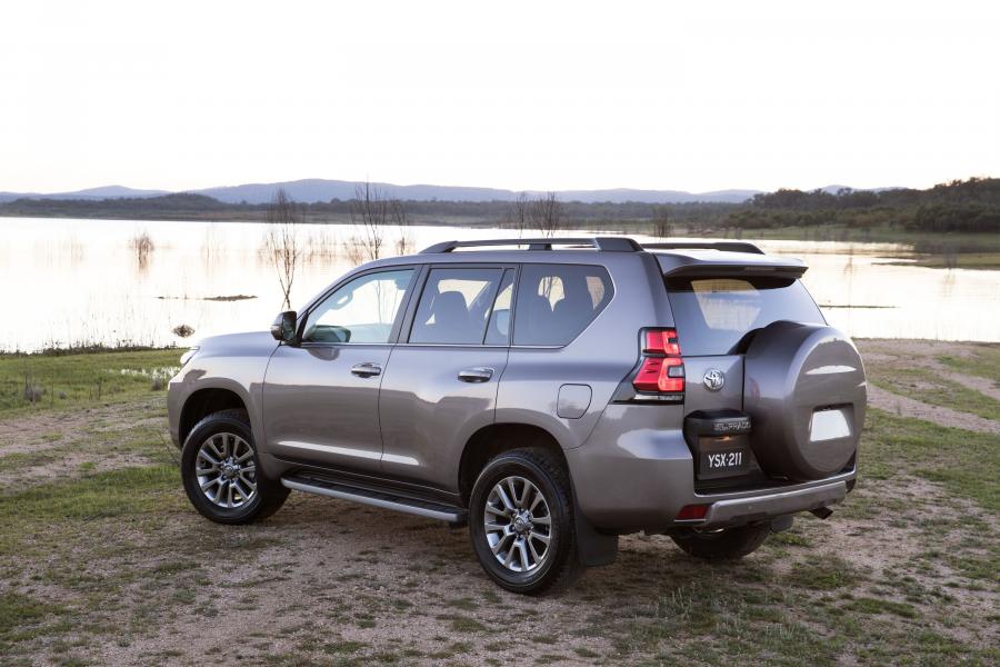  Toyota Land Cruiser Prado Kakadu (150) 2017 года  (AU) (фото 2 из 11)
